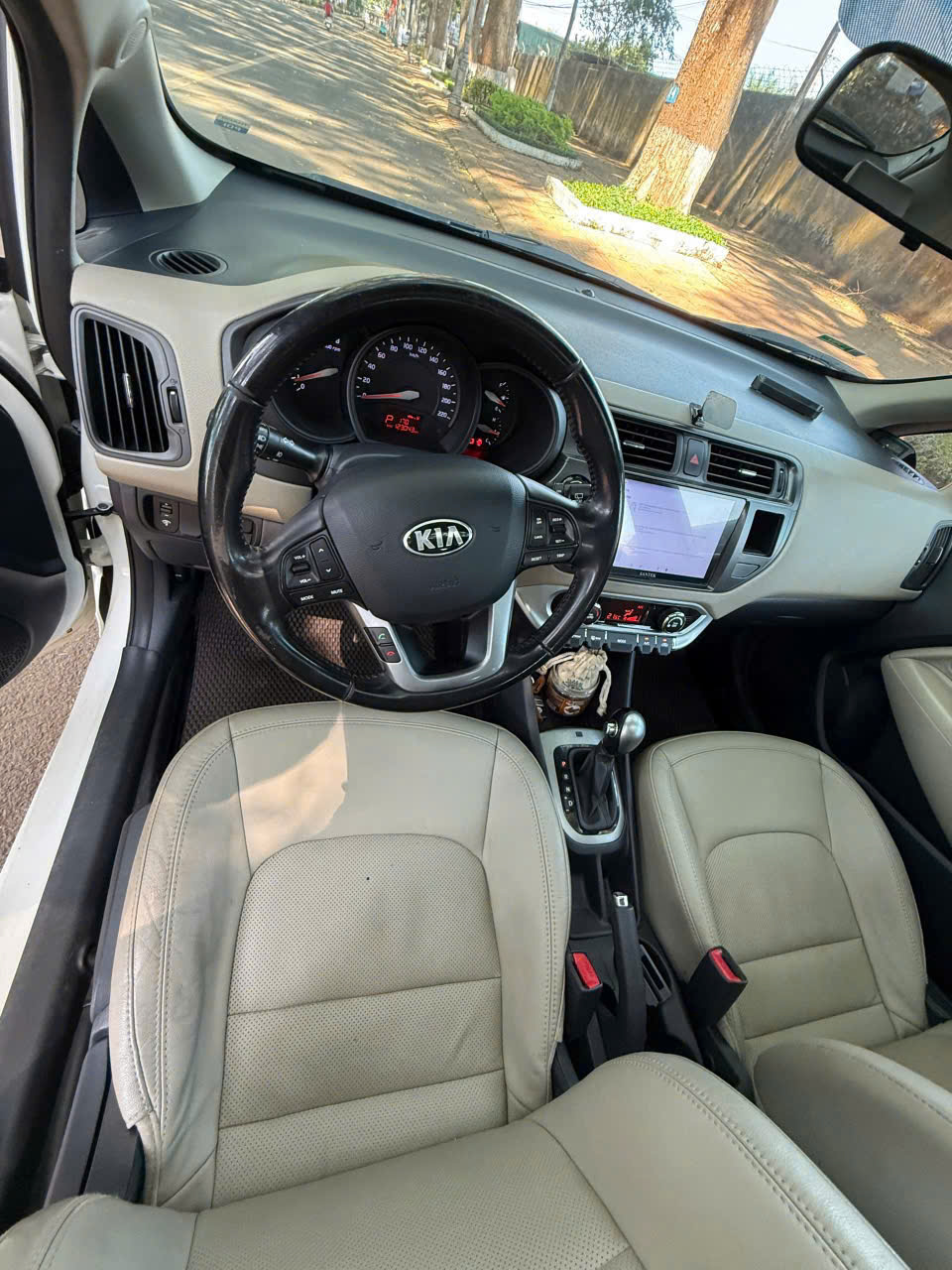 KIA RIO 2014 – ĐĂNG KÝ 2015 – SIÊU PHẨM XE ĐẸP