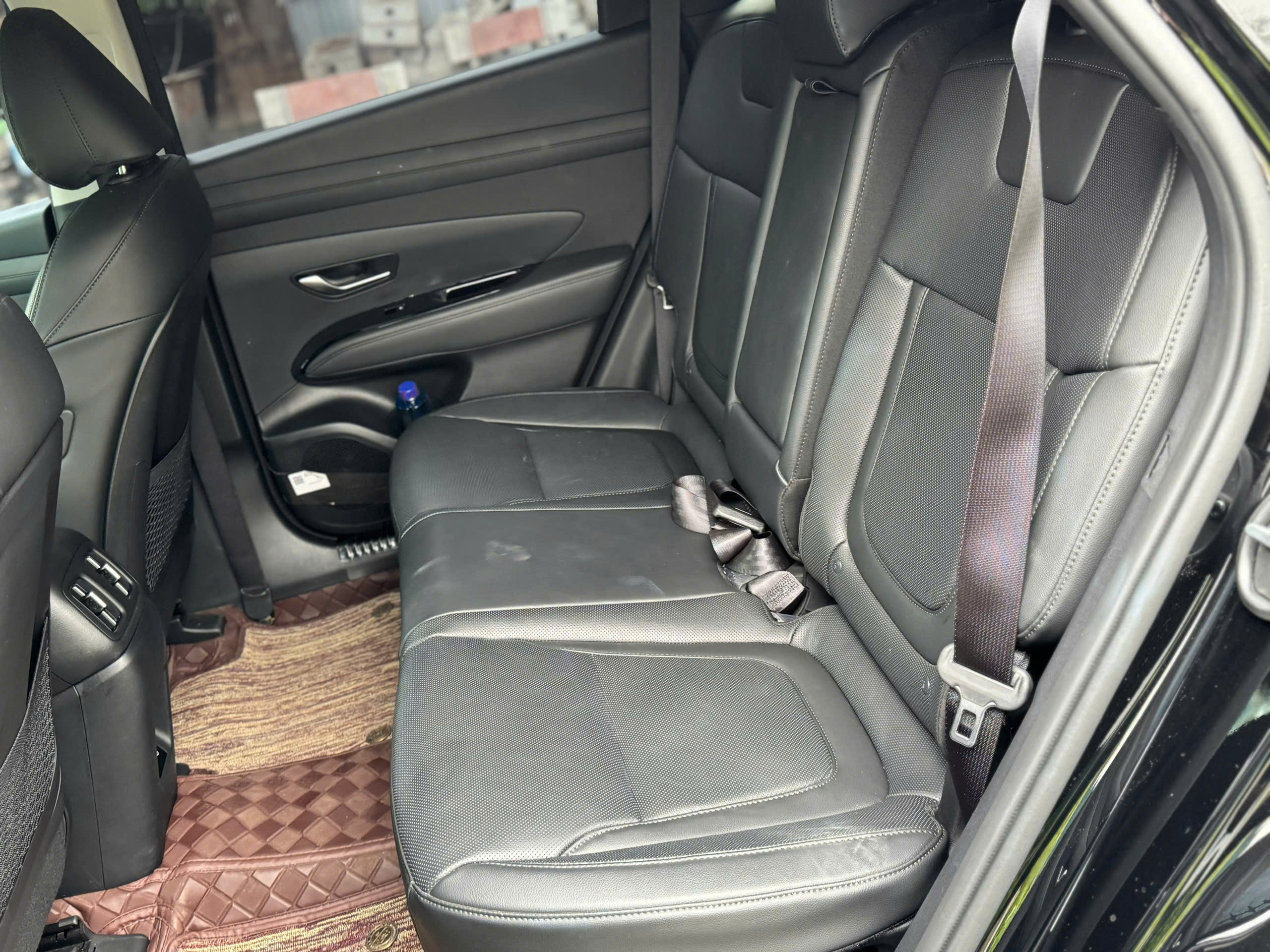HYUNDAI TUCSON 1.6 TURBO SX 2025 XE ĐẸP NHƯ MỚI