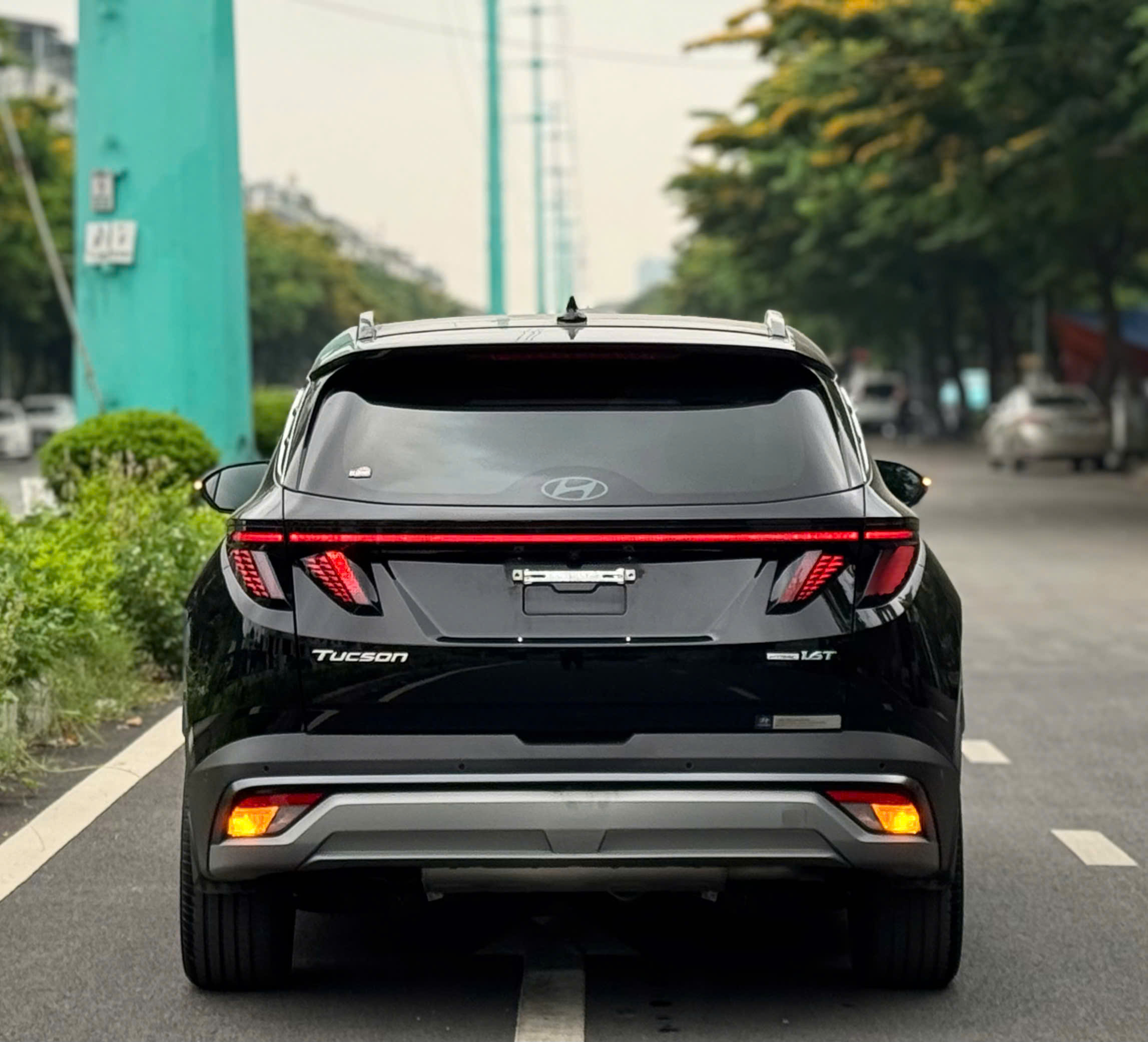 HYUNDAI TUCSON 1.6 TURBO SX 2025 XE ĐẸP NHƯ MỚI