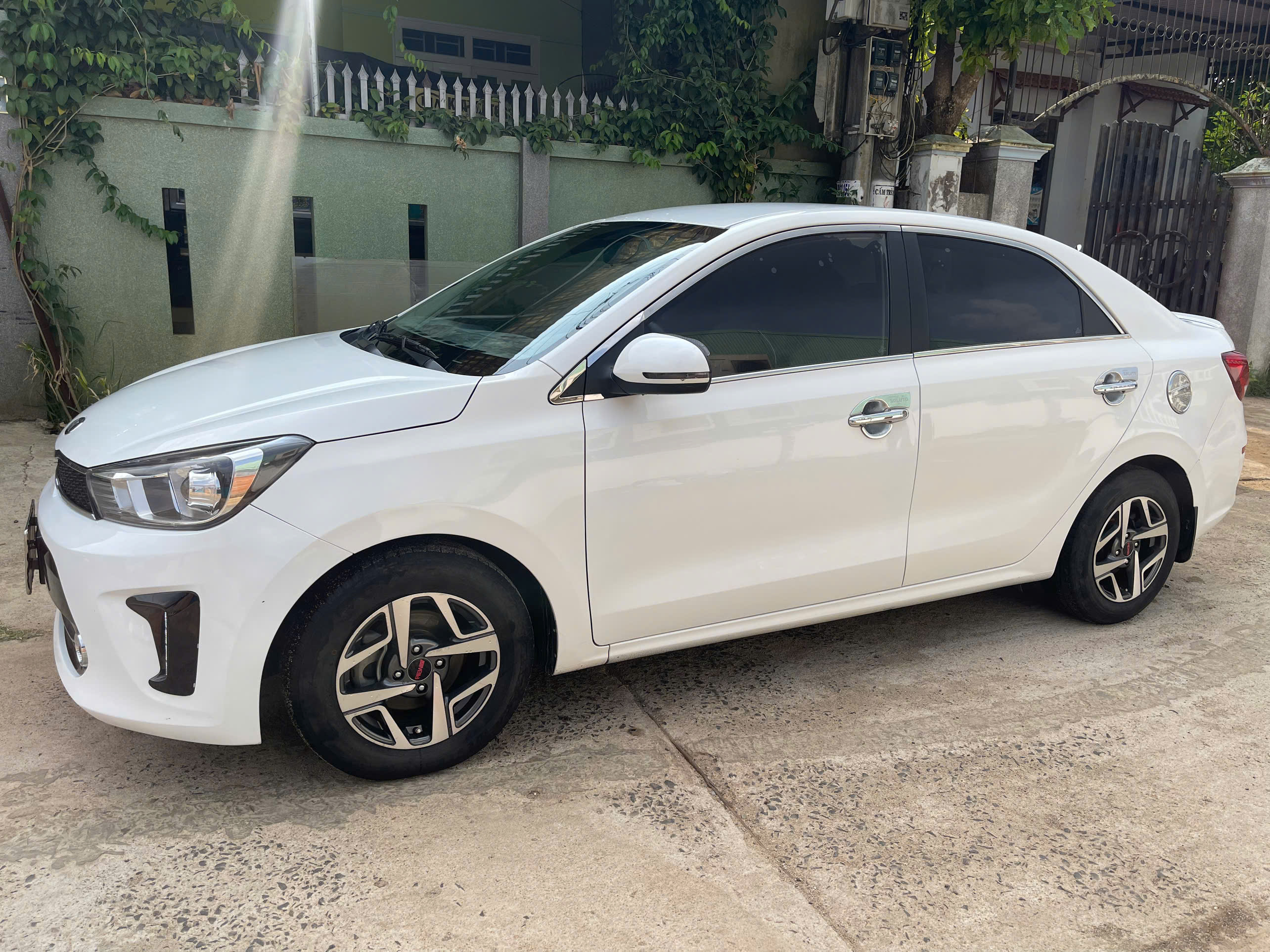 Bán Kia Soluto 2019 Số Sàn Bản Đủ