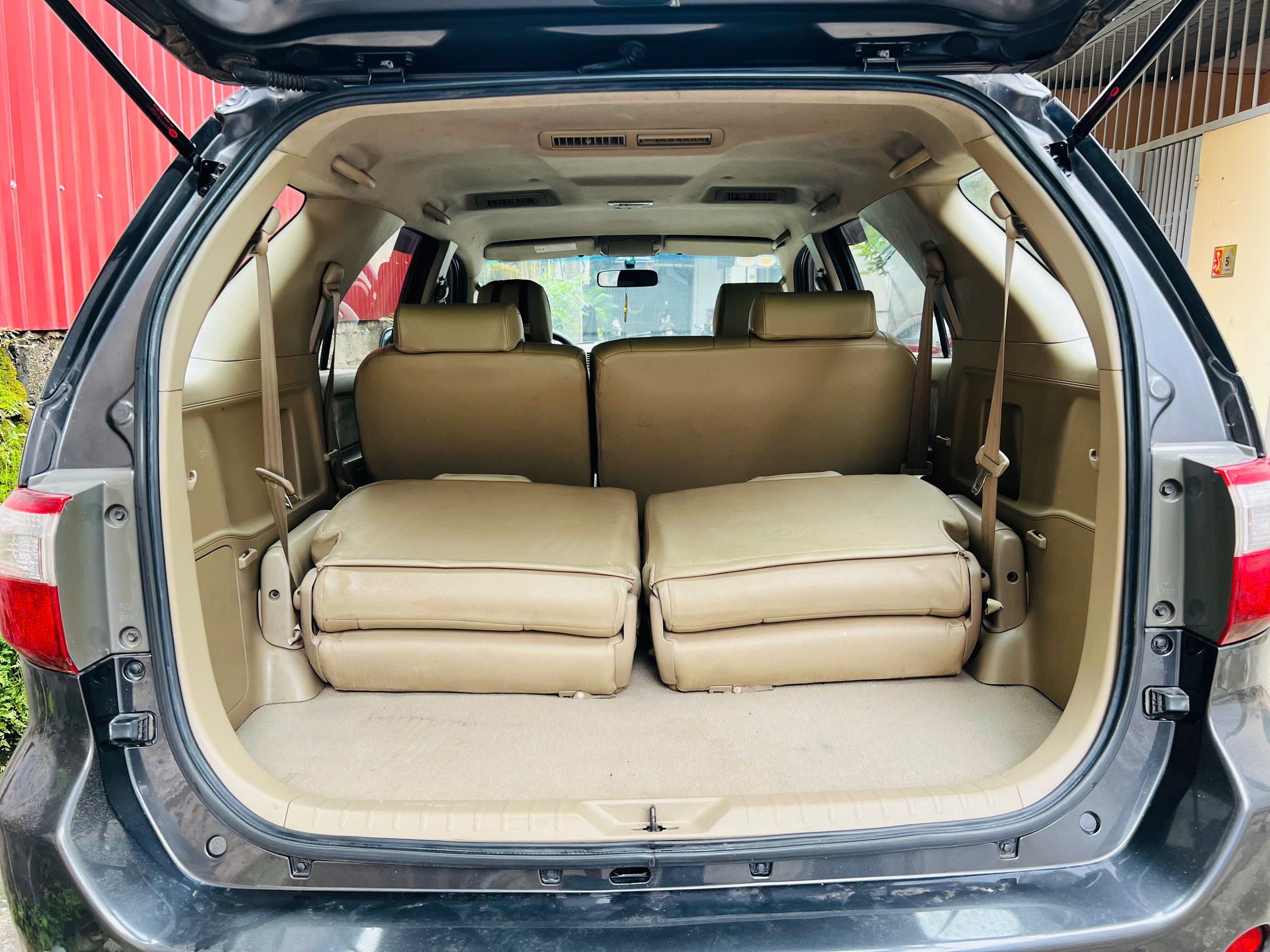 BÁN TOYOTA FORTUNER 2.5G MÁY DẦU – 2010