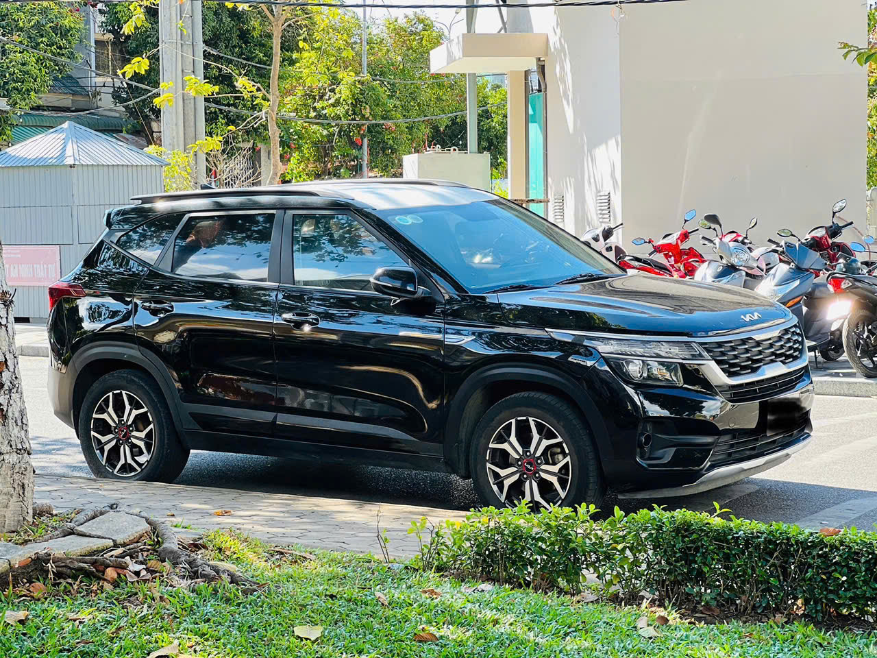 Kia Seltos 2021 – Bản Trung