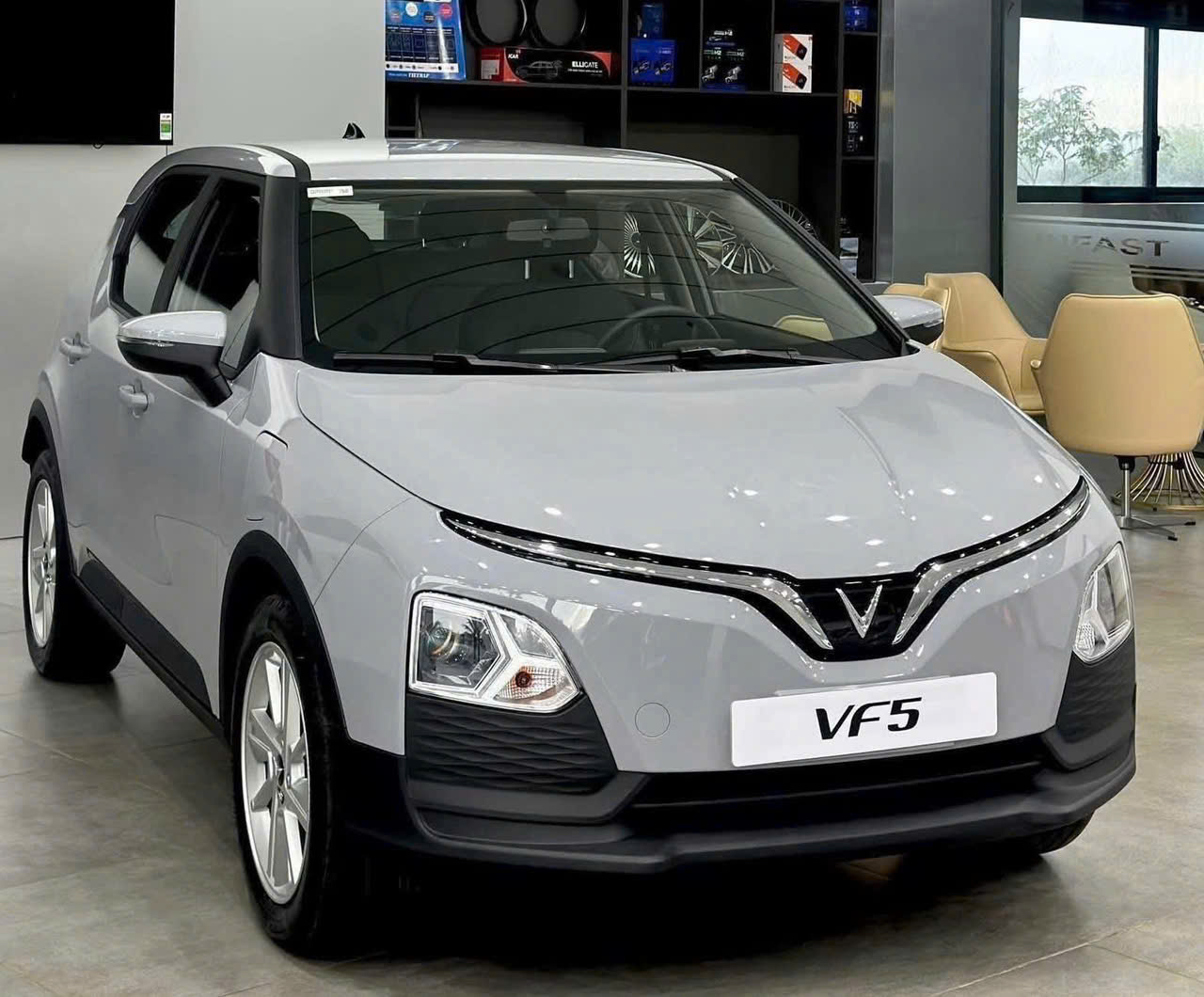 Sở Hữu Vf5 Ưu Đãi Lên Tới 14%, Miễn 100% Trước Bạ - Cơ Hội Vàng Tháng 5