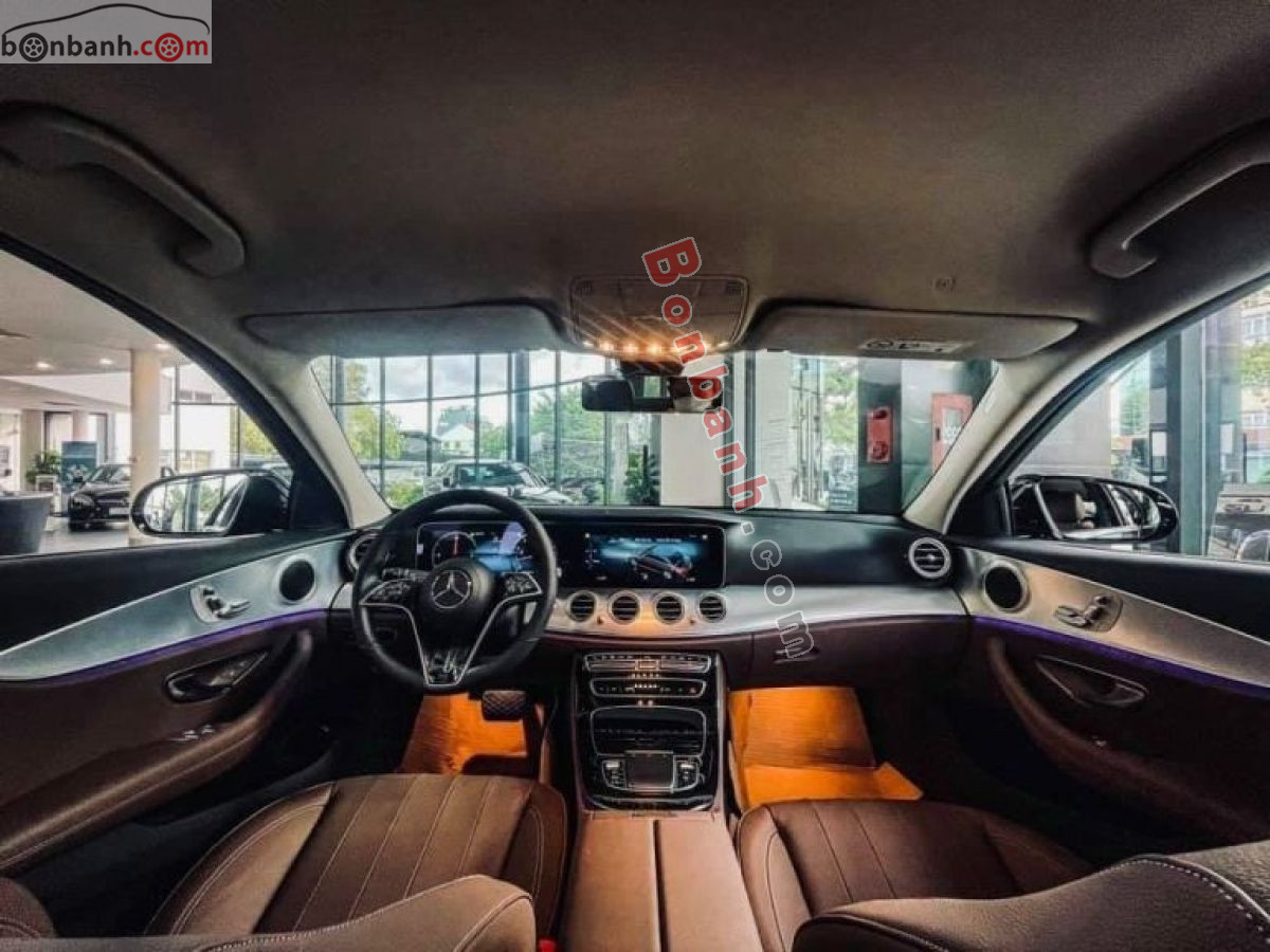 Bán ô tô Mercedes Benz E class E180 - 2025 - xe mới