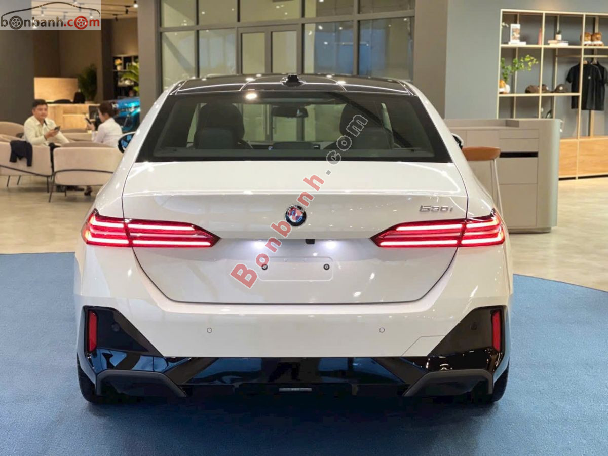 Bán ô tô BMW 5 Series 530i M Sport - 2026 - xe mới