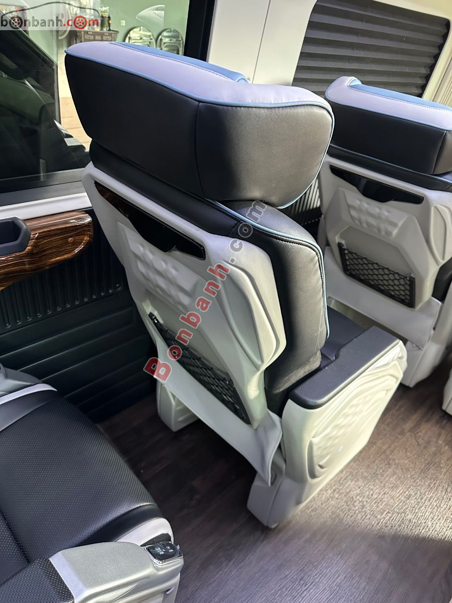 Bán ô tô Ford Transit Limousine 12S - 2026 - xe mới