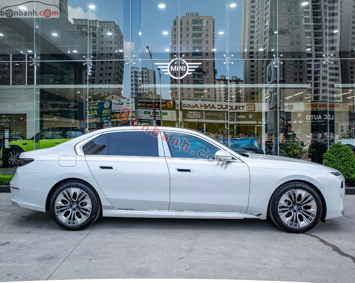 Bán ô tô BMW 7 Series 740i Pure Excellence - 2026 - xe mới