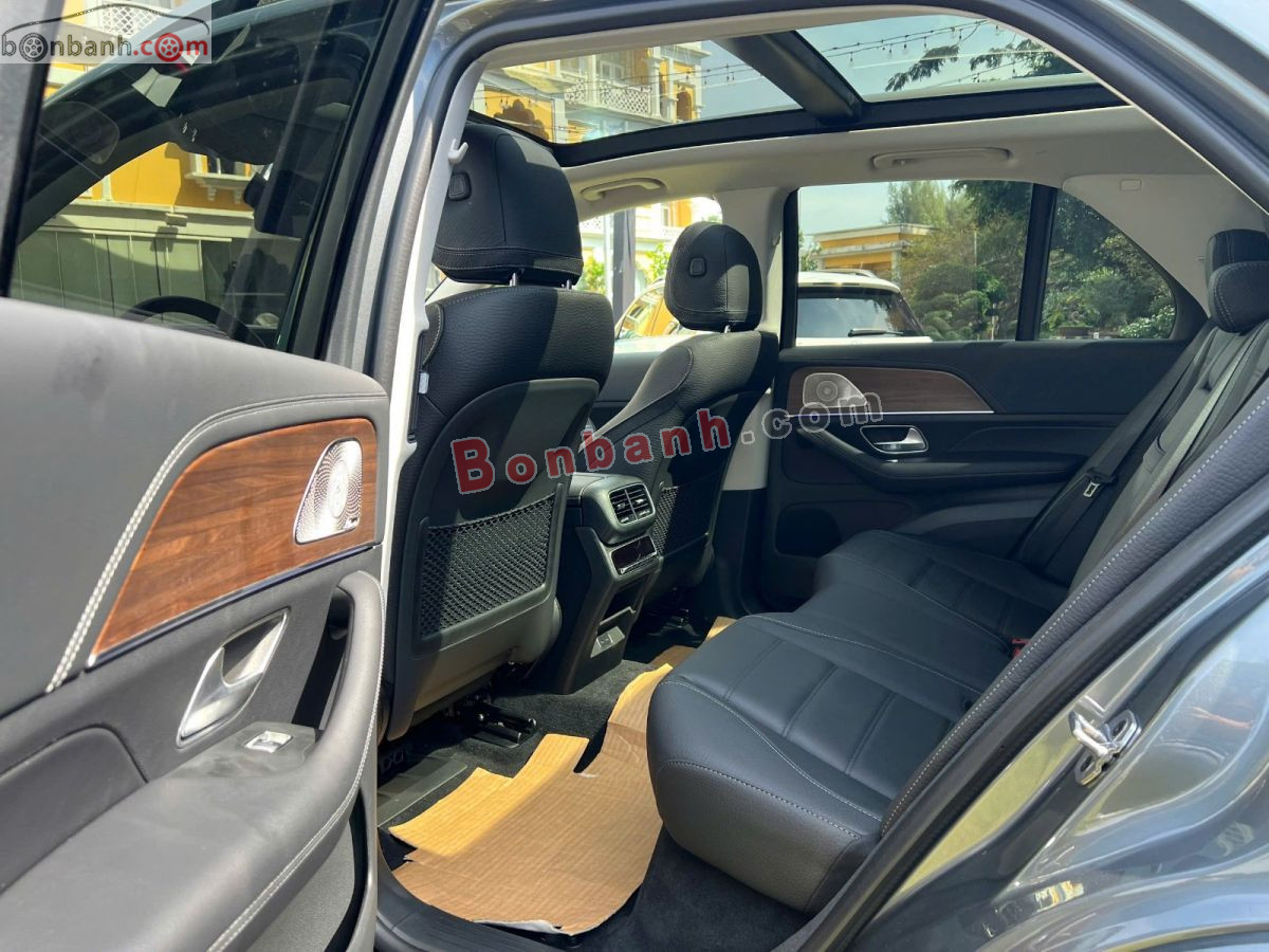 Bán ô tô Mercedes Benz GLE Class 400 e 4Matic - 2026 - xe mới