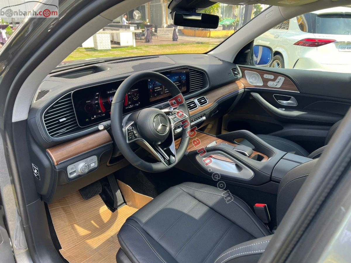 Bán ô tô Mercedes Benz GLE Class 400 e 4Matic - 2026 - xe mới