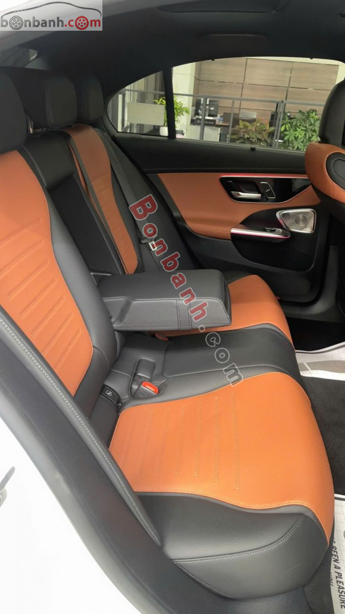 Bán ô tô Mercedes Benz C class C300 AMG - 2025 - xe mới