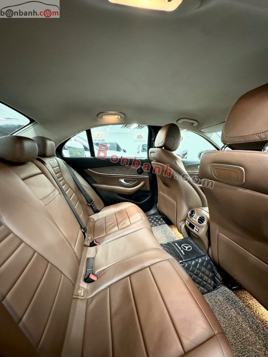 Bán ô tô Mercedes Benz E class E200 - 2019 - xe cũ