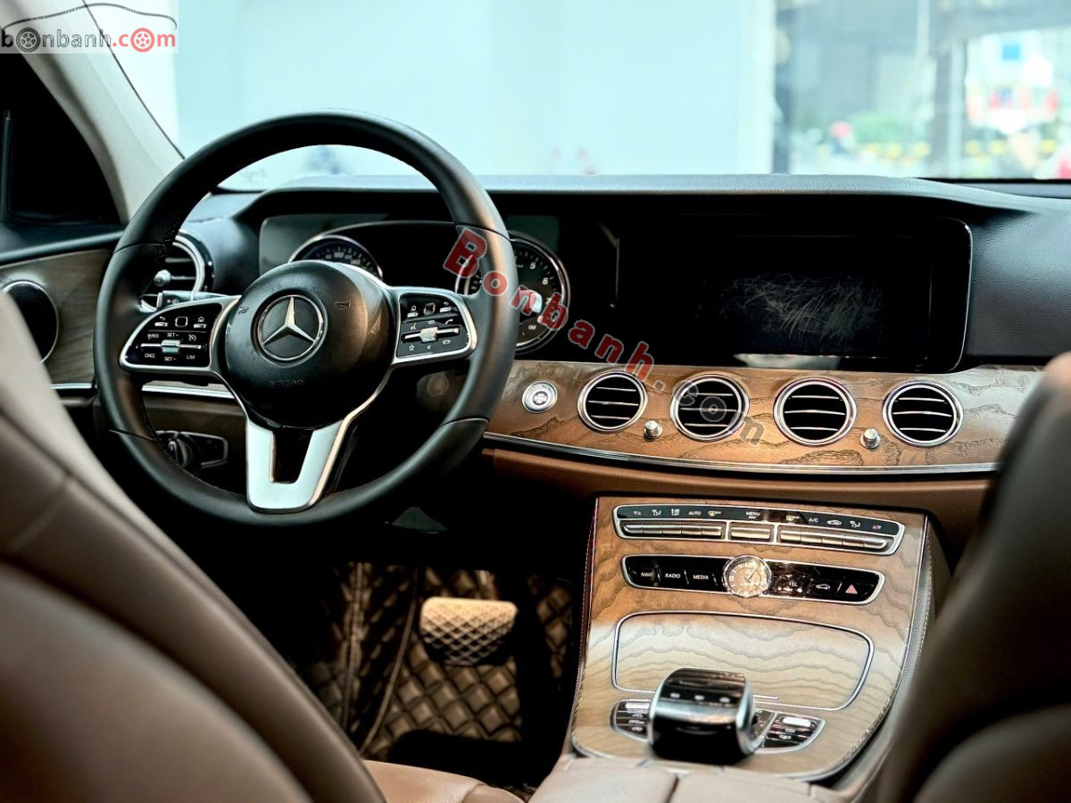 Bán ô tô Mercedes Benz E class E200 - 2019 - xe cũ