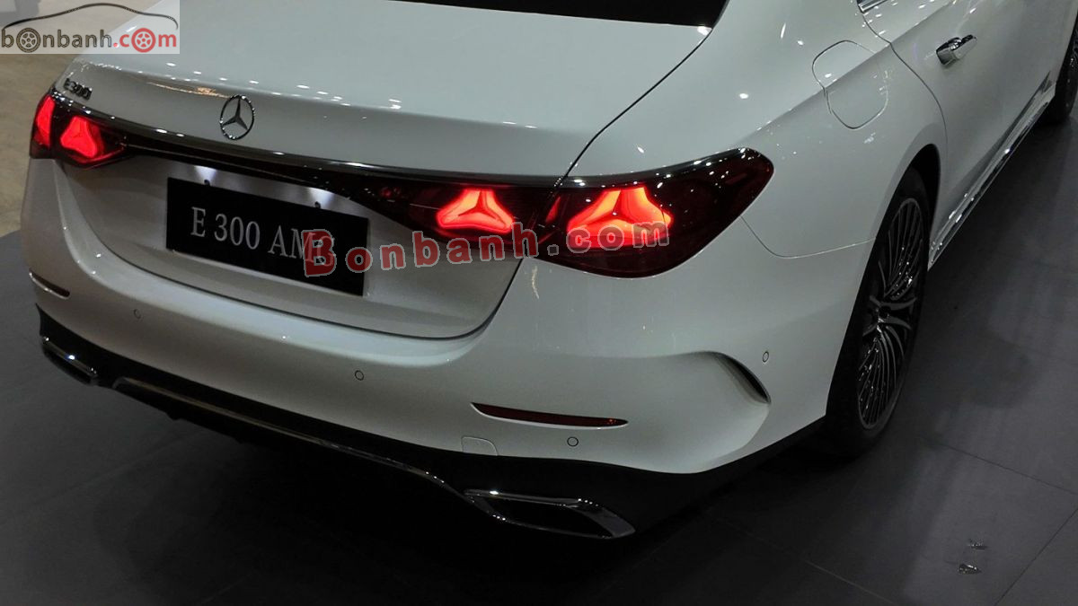 Bán ô tô Mercedes Benz E class E300 AMG - 2026 - xe mới