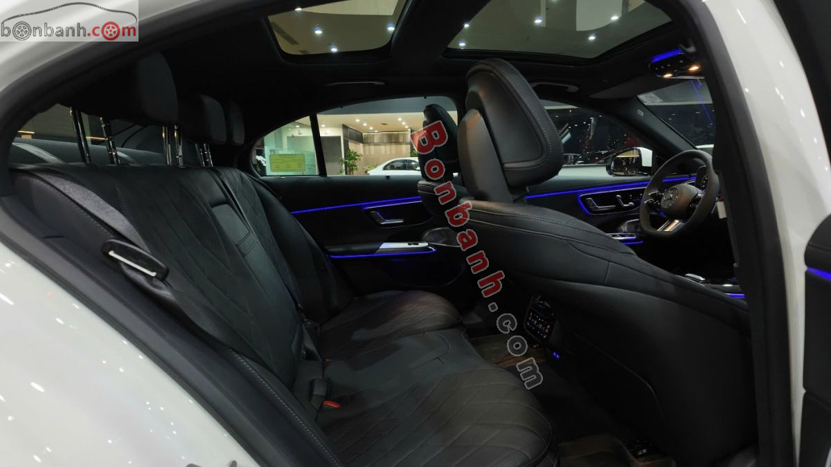Bán ô tô Mercedes Benz E class E300 AMG - 2026 - xe mới