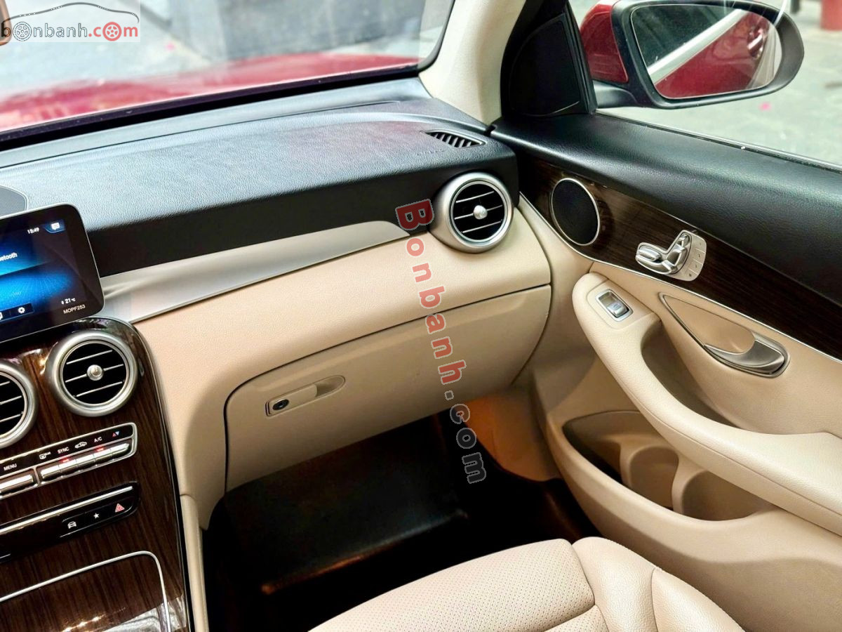 Bán ô tô Mercedes Benz GLC 200 - 2020 - xe cũ