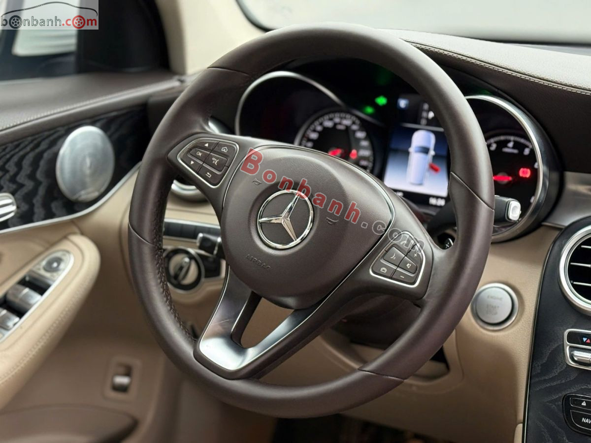 Bán ô tô Mercedes Benz GLC 300 4Matic - 2018 - xe cũ