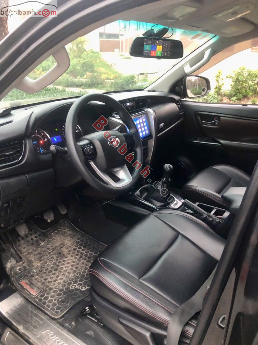 Bán ô tô Toyota Fortuner 2.4G 4x2 MT - 2017 - xe cũ