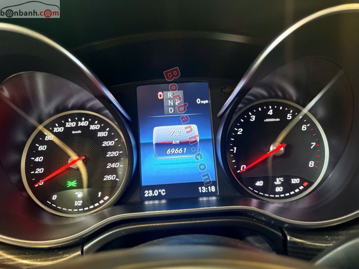 Bán ô tô Mercedes Benz V class V250 Luxury - 2021 - xe cũ