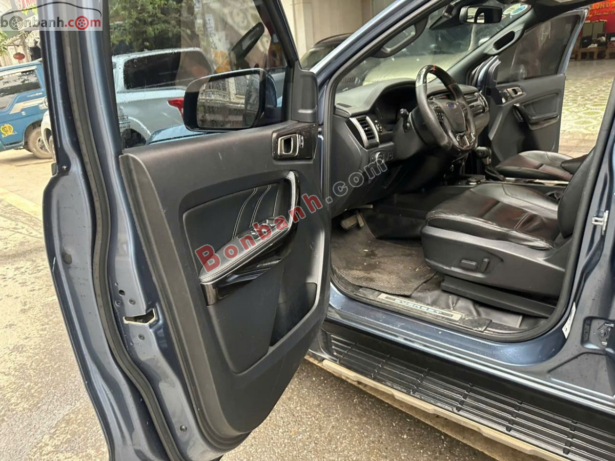 Bán ô tô Ford Everest Titanium 2.0L 4x4 AT - 2019 - xe cũ
