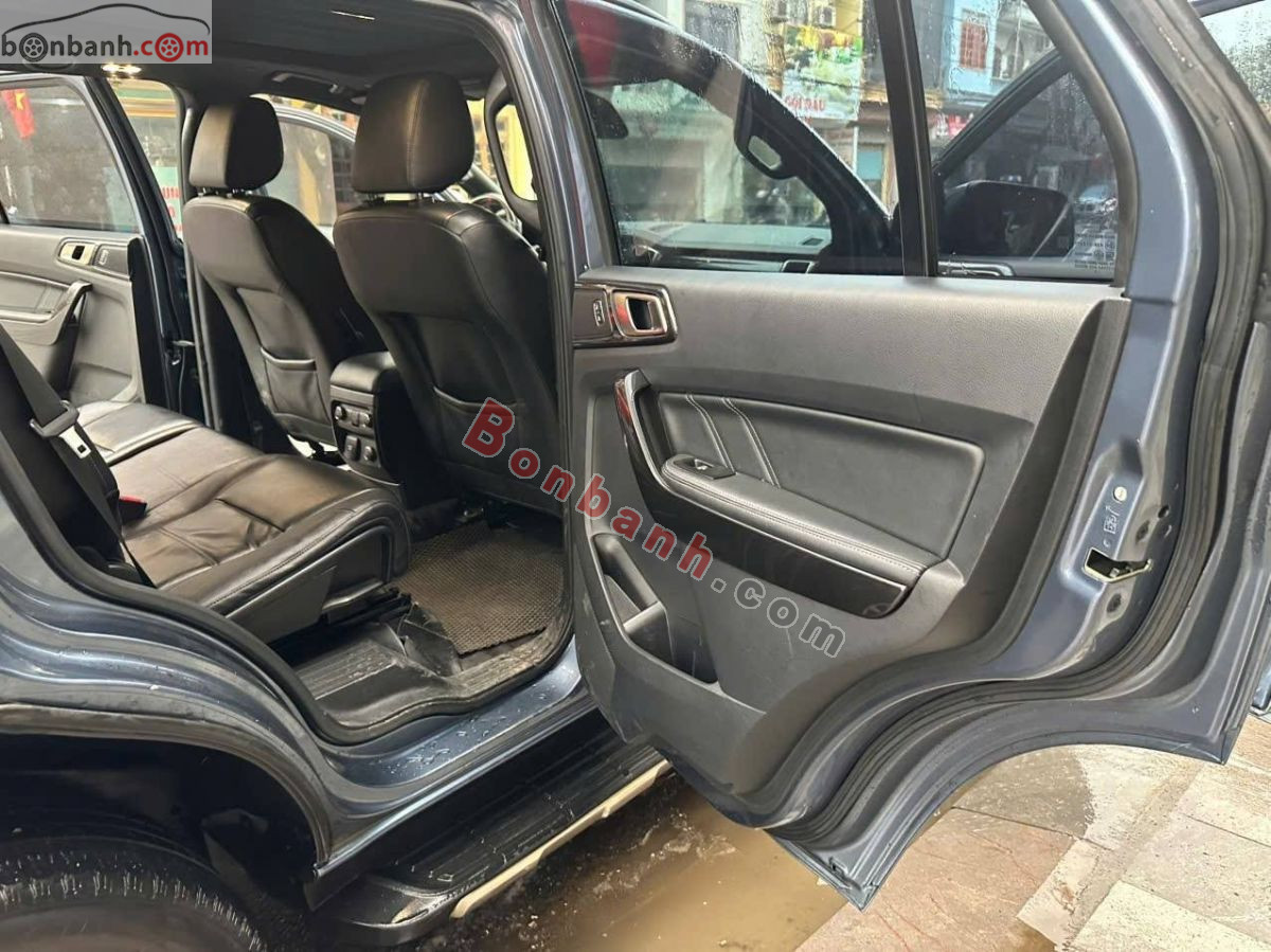 Bán ô tô Ford Everest Titanium 2.0L 4x4 AT - 2019 - xe cũ