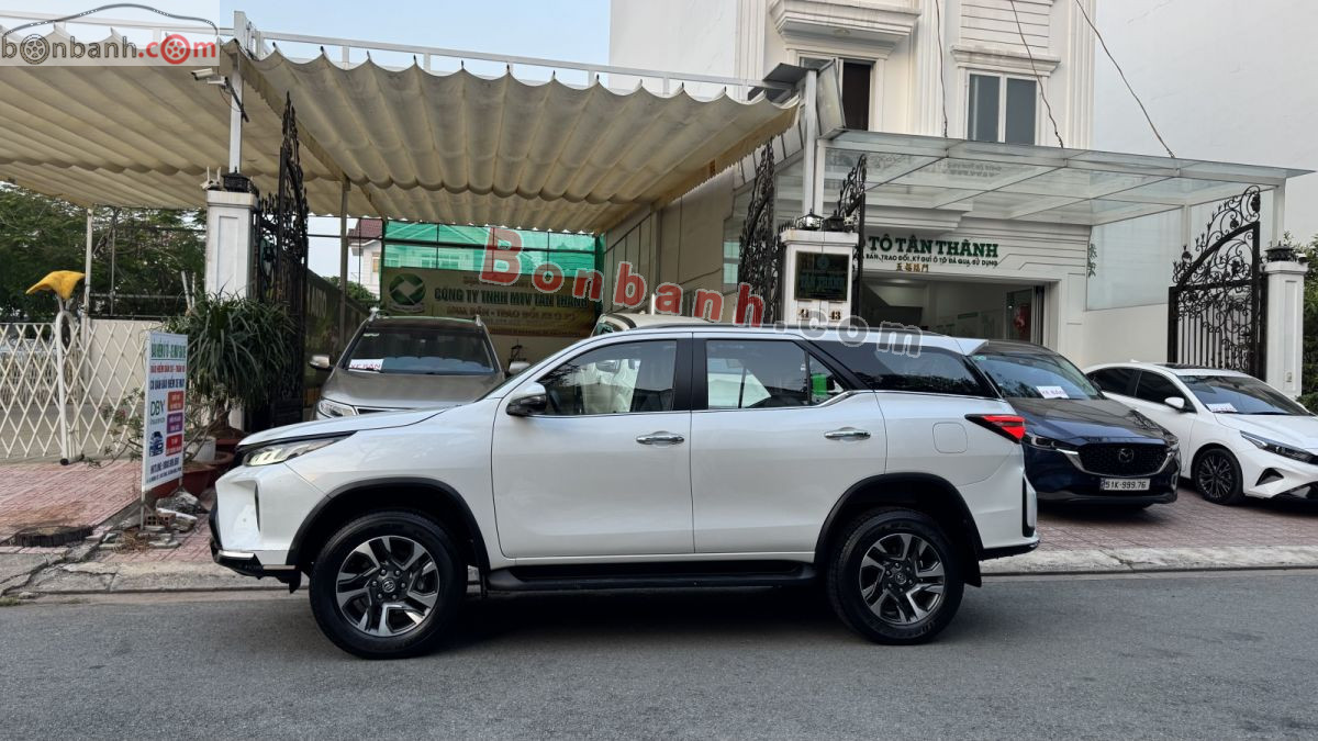 Bán ô tô Toyota Fortuner Legender 2.4L 4x2 AT - 2022 - xe cũ