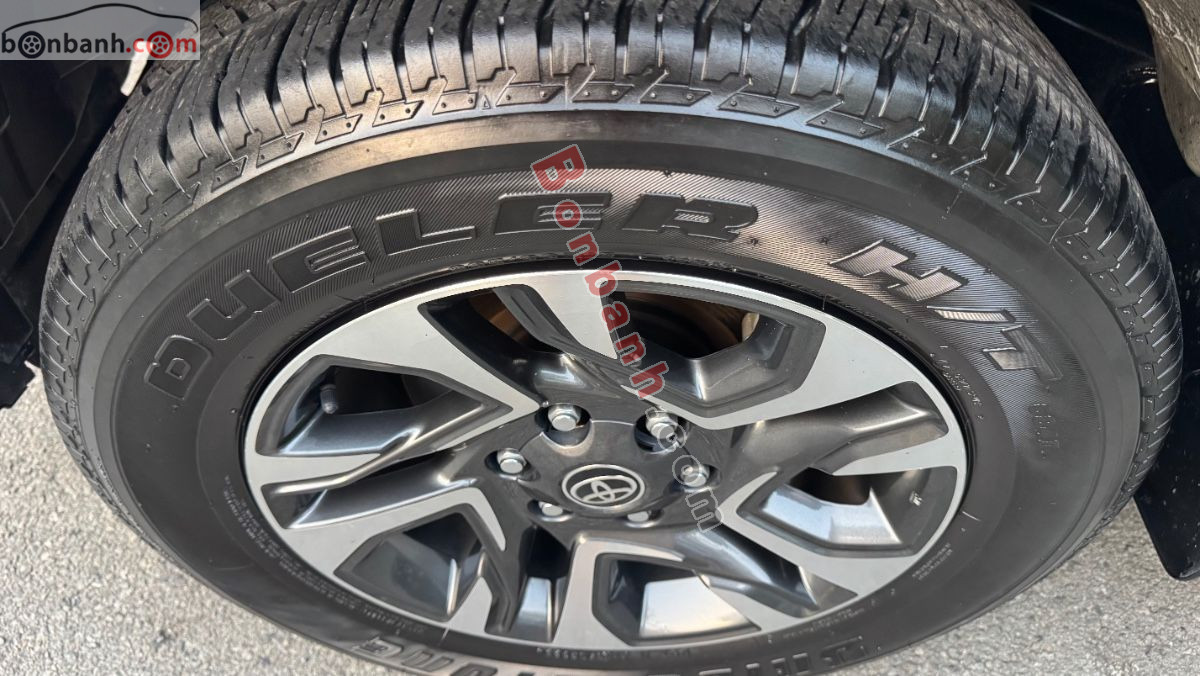 Bán ô tô Toyota Fortuner Legender 2.4L 4x2 AT - 2022 - xe cũ