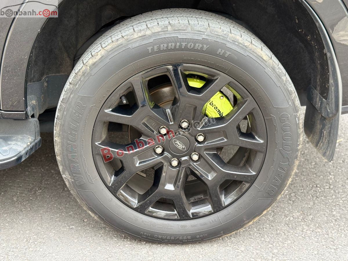 Bán ô tô Ford Everest Titanium 2.0L 4x2 AT - 2023 - xe cũ