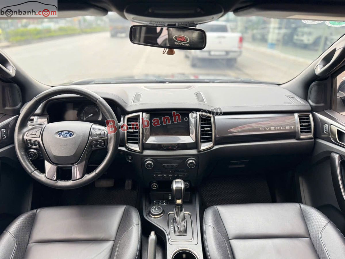 Bán ô tô Ford Everest Titanium 2.0L 4x4 AT - 2022 - xe cũ