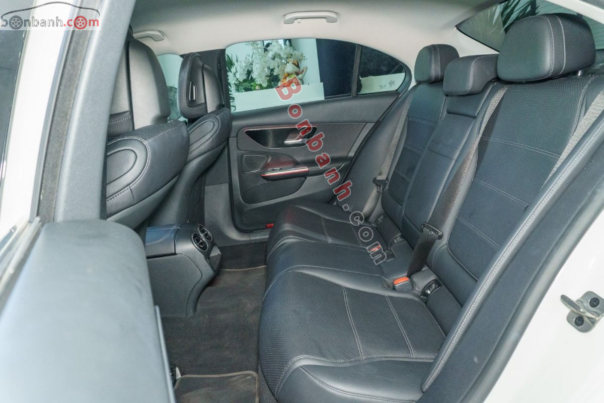 Bán ô tô Mercedes Benz C class C200 Avantgarde - 2023 - xe cũ