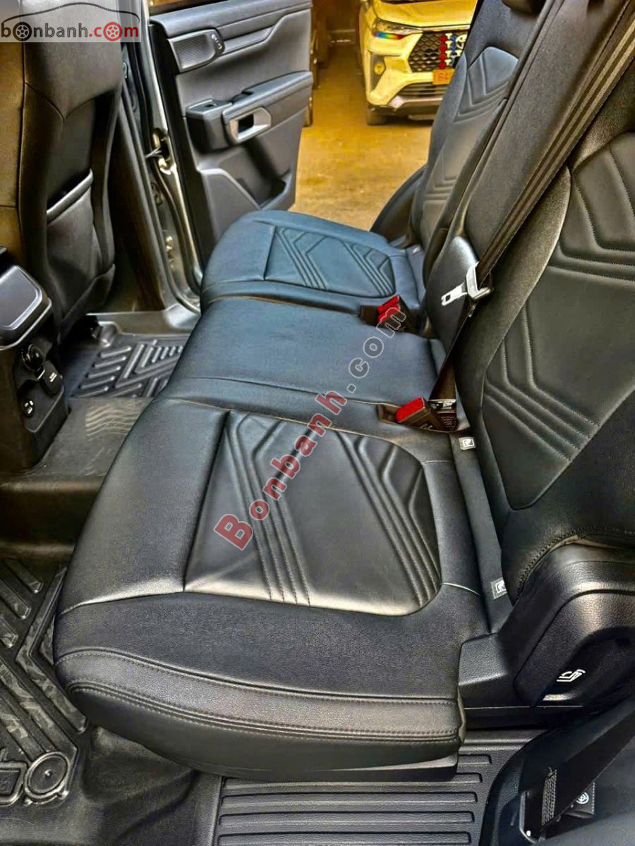 Bán ô tô Ford Everest Titanium Plus 2.0L 4x4 AT - 2023 - xe cũ