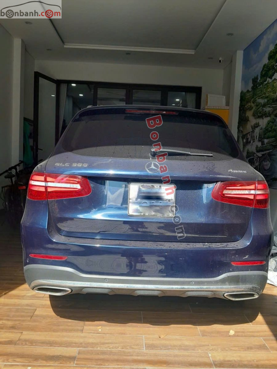 Bán ô tô Mercedes Benz GLC 300 4Matic - 2018 - xe cũ