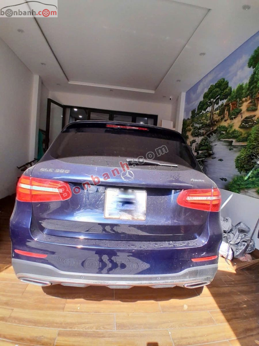 Bán ô tô Mercedes Benz GLC 300 4Matic - 2018 - xe cũ