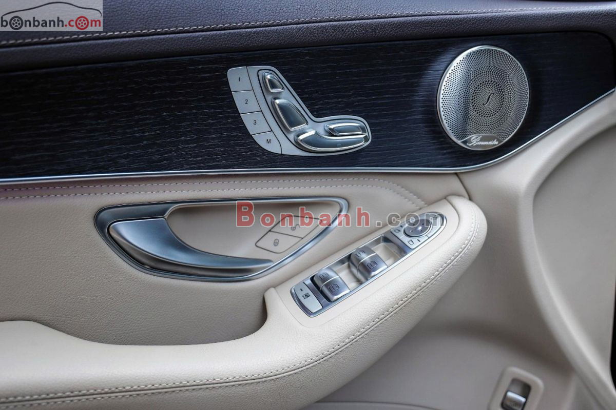 Bán ô tô Mercedes Benz GLC 300 4Matic - 2021 - xe cũ
