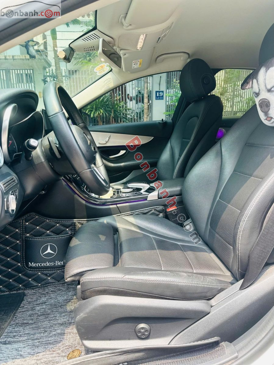 Bán ô tô Mercedes Benz C class C180 - 2020 - xe cũ