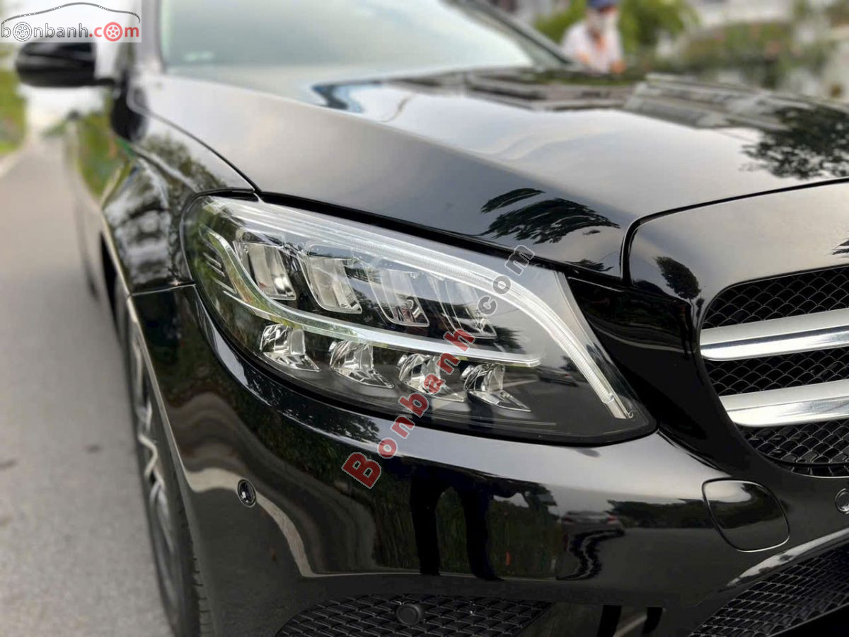 Bán ô tô Mercedes Benz C class C200 - 2018 - xe cũ