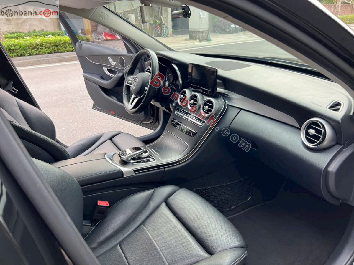 Bán ô tô Mercedes Benz C class C200 - 2018 - xe cũ