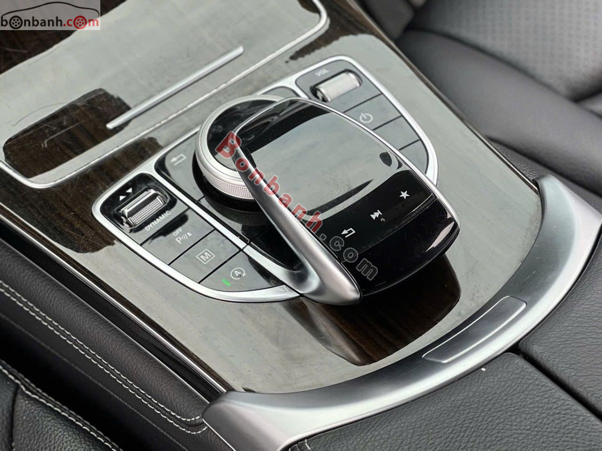 Bán ô tô Mercedes Benz GLC 200 - 2019 - xe cũ