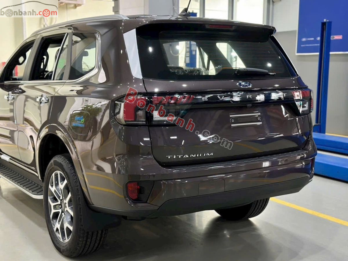 Bán ô tô Ford Everest Titanium Plus 2.0L 4x4 AT - 2025 - xe mới