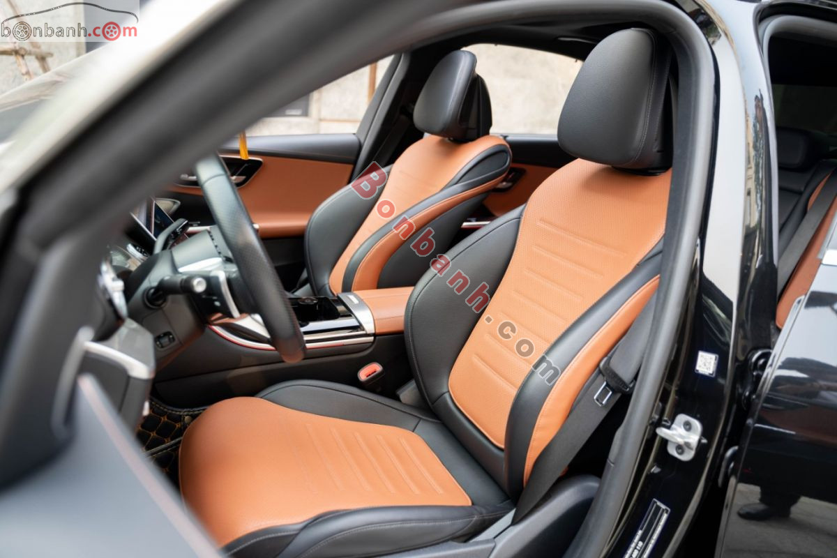 Bán ô tô Mercedes Benz C class C300 AMG - 2022 - xe cũ
