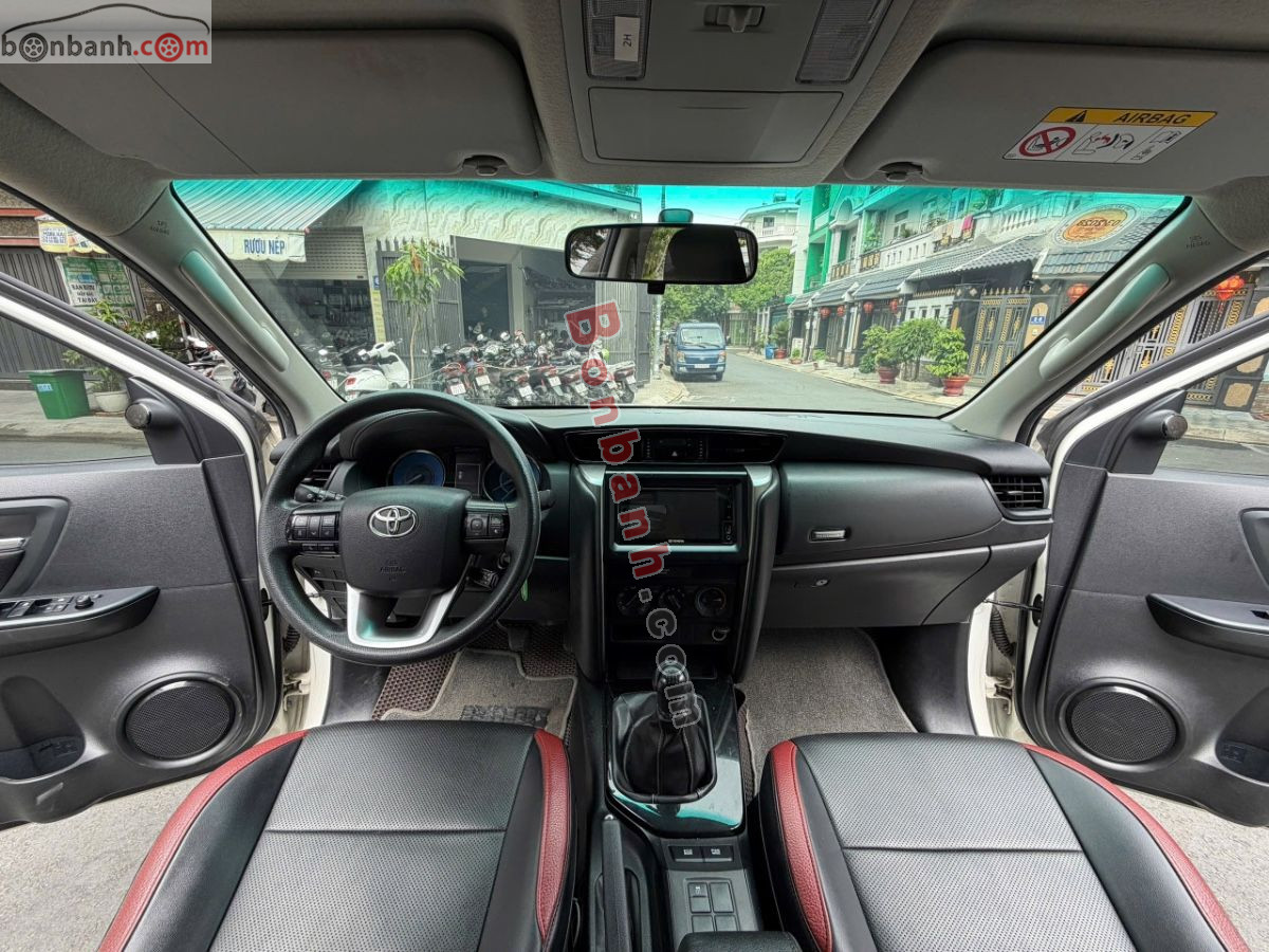 Bán ô tô Toyota Fortuner 2.4G 4x2 MT - 2021 - xe cũ
