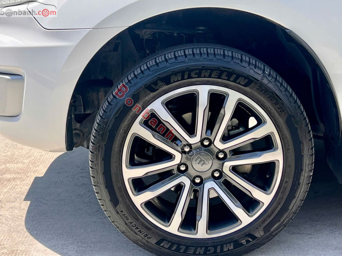 Bán ô tô Ford Everest Titanium 2.0L 4x2 AT - 2020 - xe cũ