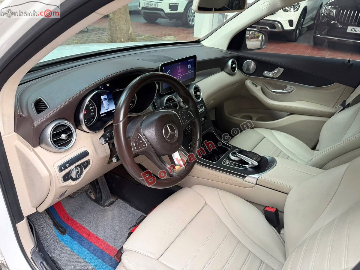 Bán ô tô Mercedes Benz GLC 300 4Matic - 2017 - xe cũ