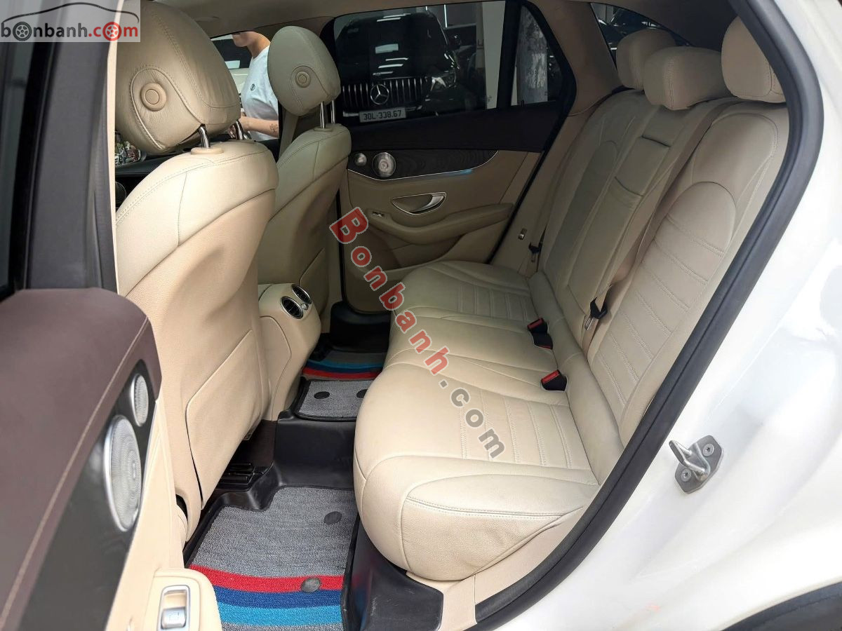 Bán ô tô Mercedes Benz GLC 300 4Matic - 2017 - xe cũ