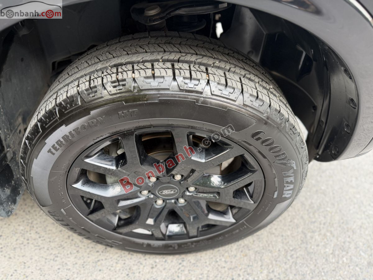 Bán ô tô Ford Everest Sport 2.0L 4x2 AT - 2024 - xe cũ