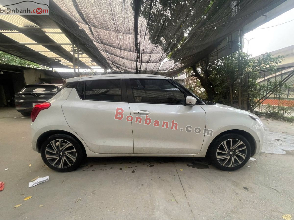 Bán ô tô Suzuki Swift GLX 1.2 AT - 2021 - xe cũ