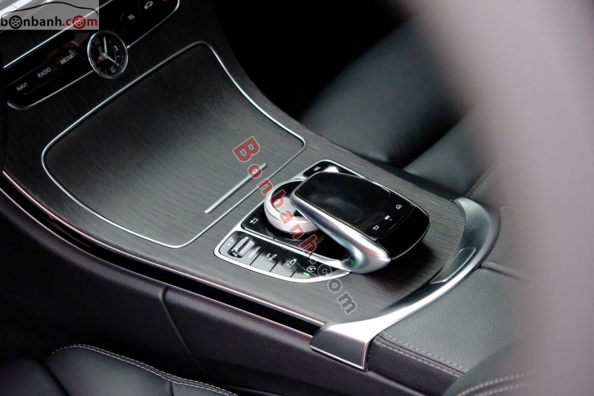 Bán ô tô Mercedes Benz C class C300 AMG - 2020 - xe cũ