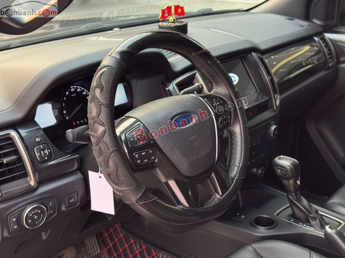 Bán ô tô Ford Everest Titanium 2.0L 4x2 AT - 2021 - xe cũ