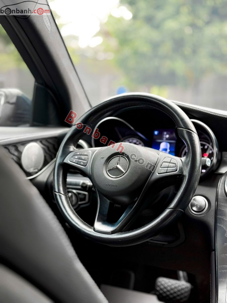 Bán ô tô Mercedes Benz GLC 300 4Matic - 2018 - xe cũ