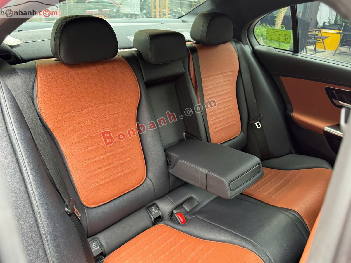 Bán ô tô Mercedes Benz C class C300 AMG - 2022 - xe cũ