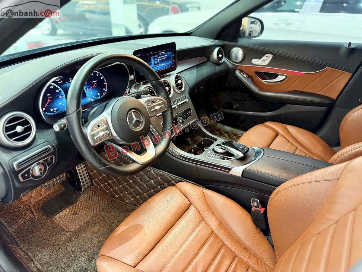 Bán ô tô Mercedes Benz C class C300 AMG - 2019 - xe cũ